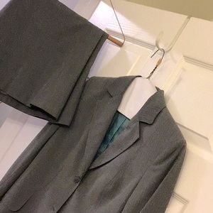 Calvin Klein Womens Gray Skirt Suit, Size 4